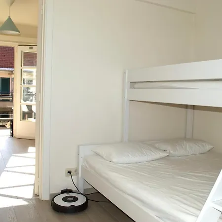 Apartment Sunny In Residential Park -